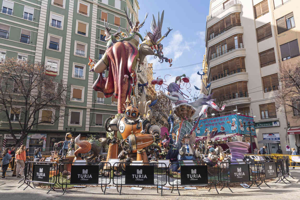 Valencia - fallas 2023 - falla Ciscar-Burriana - Quins elements! 03.jpg